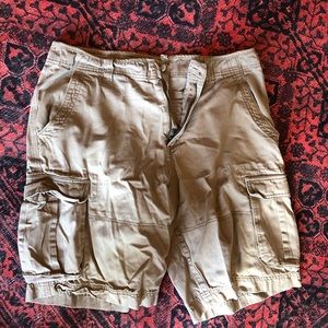 Roots cargo shorts